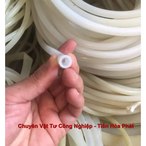 Ống silicone chịu nhiệt 4x7mm (D4 x D7)